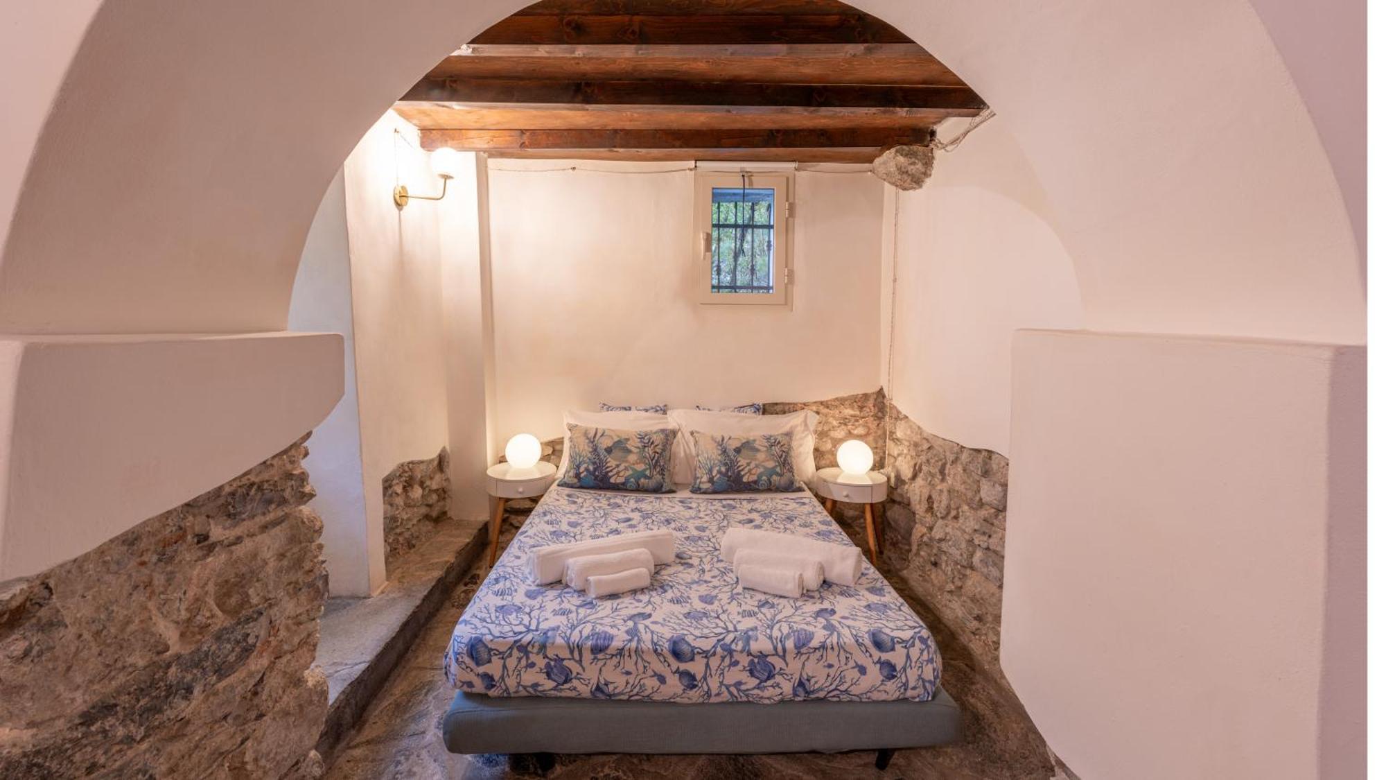 Bed and Breakfast La Casa Delle Pietre Parlanti - Casa In Pietra Ai Piedi Del Parco Delle 5 Terre Biassa Exterior foto